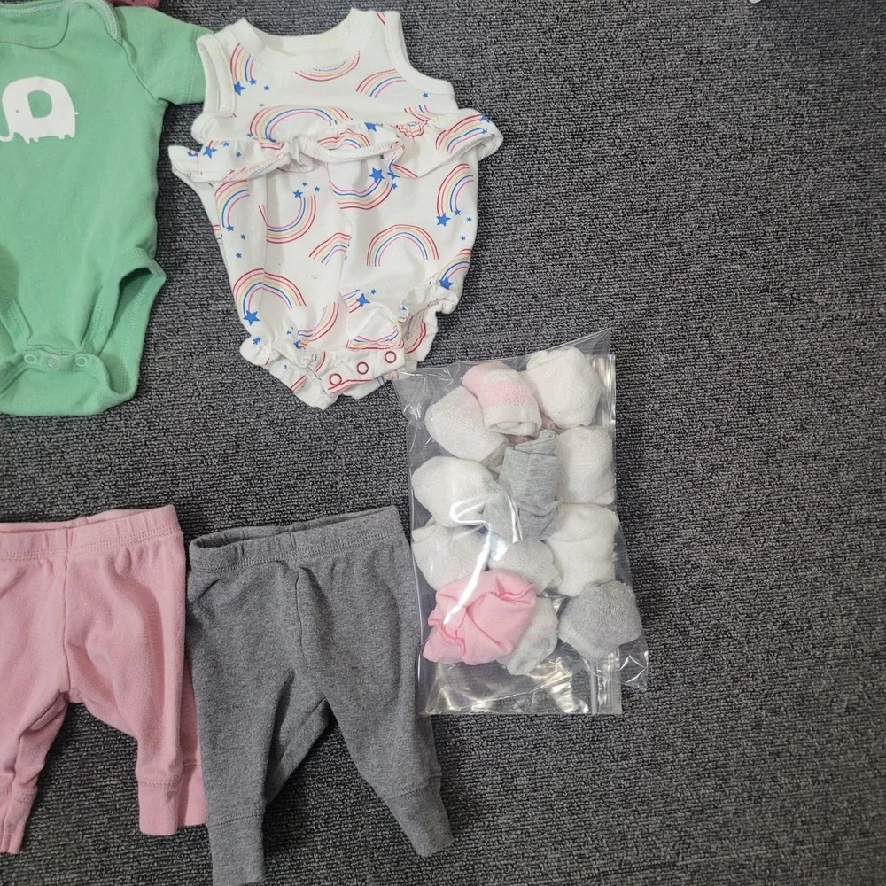 Mixed Brands Lot of 21 Size NB Clothing Bundle Bodysuits Pants 10 Pairs of Socks